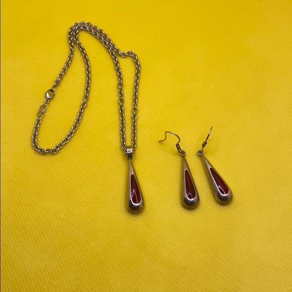 Vintage Sterling silver erring and Necklace - Picture 2 of 9